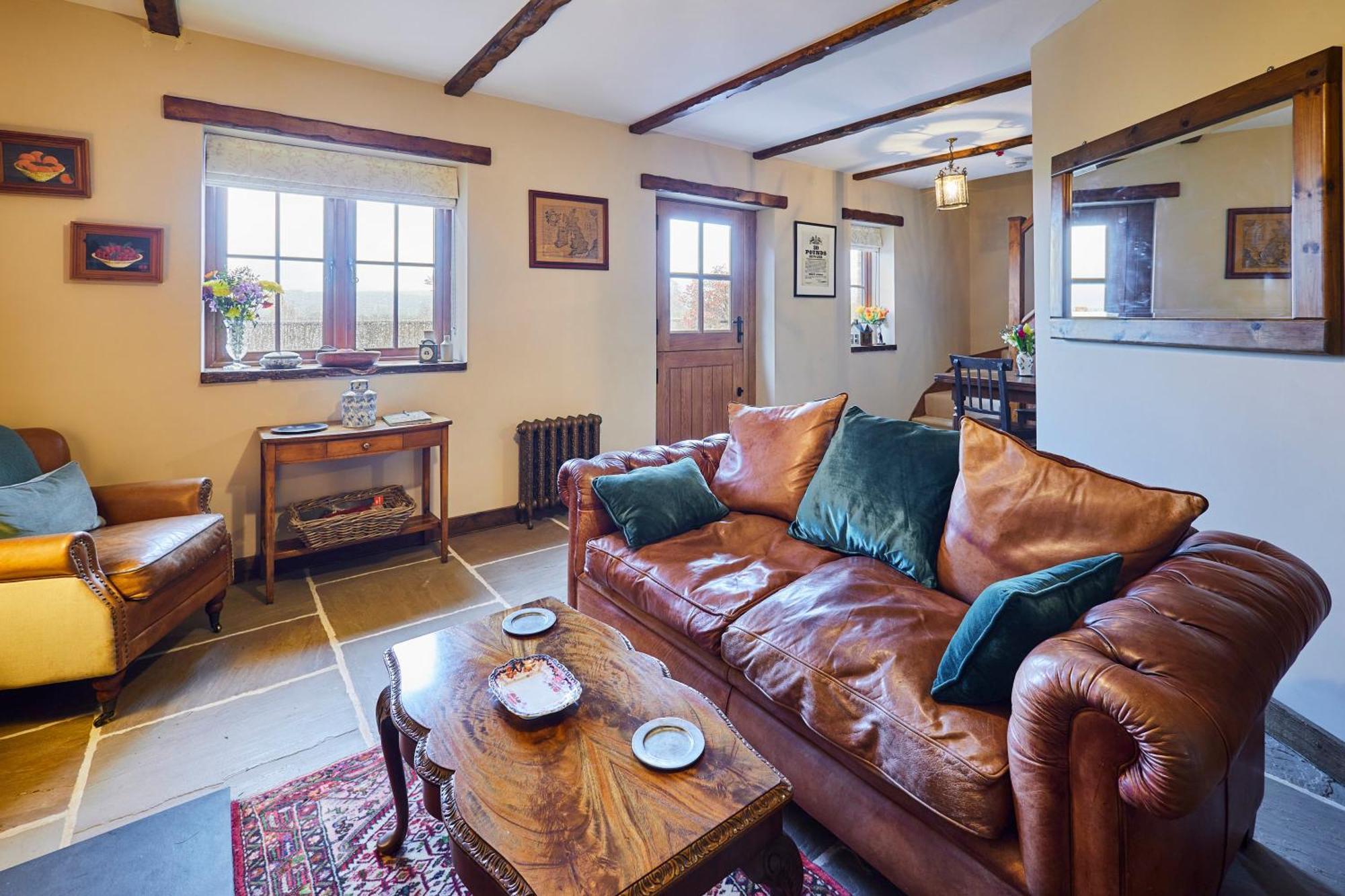 Charming Country Cottage With Oak Beams In Historic Setting, Brecon Beacons Retreat Llangadog Экстерьер фото